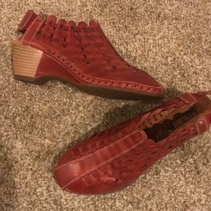 Pikolino red booties